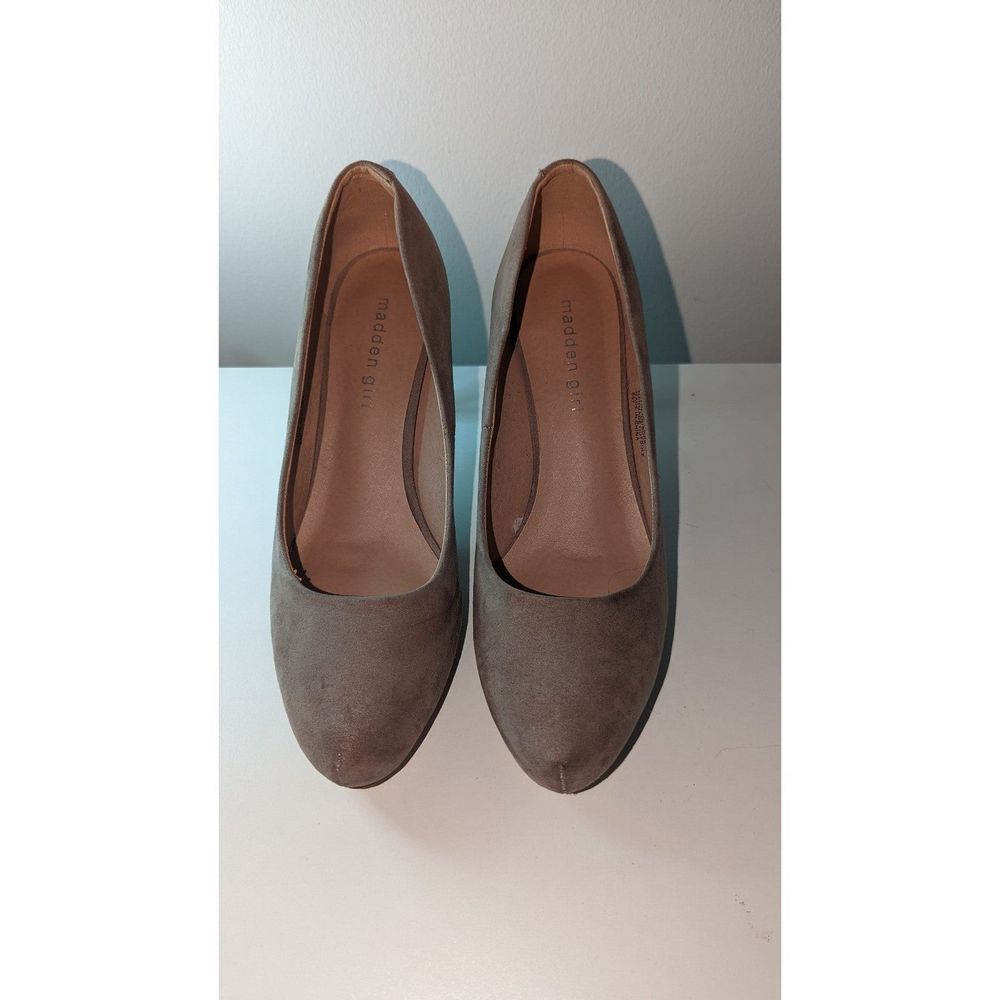 Madden Girl suede pumps